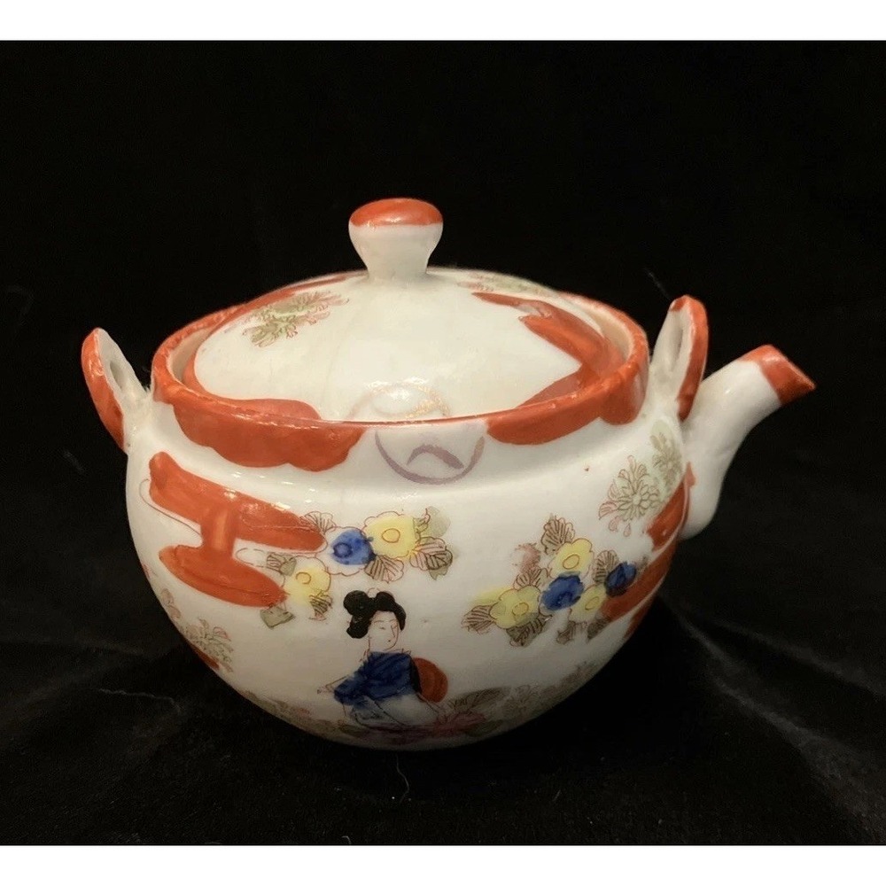 Japanese Kutani Porcelain Tea Pot Lid Geisha Girl Cherry Blossom MCM Japan 6in